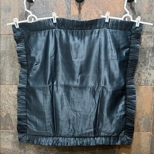 Nicole Miller Dark Teal ( Polyester Fiber)
Euro Shams x 3 (Used)